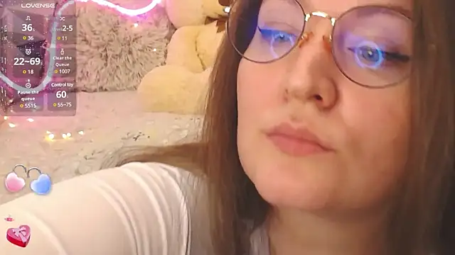 Snapshot of Nataly_cute chatting on January 2025 08:14:02 PM Nataly cute online show from January 2025 08:14:02 PM