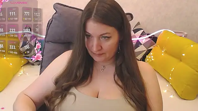 Snapshot of Nataly_cute chatting on March 2025 11:09:02 PM Nataly cute online show from March 2025 11:09:02 PM