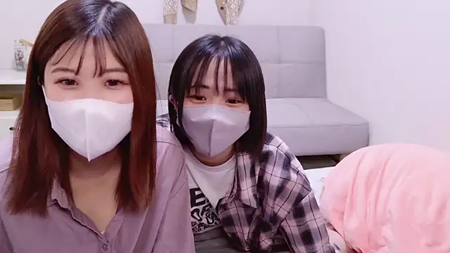 Snapshot of ManaMi-maru chatting on December 2024 11:23:02 AM ManaMi-maru online show from December 2024 11:23:02 AM