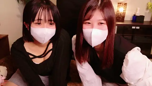Snapshot of ManaMi-maru chatting on January 2025 12:42:02 PM ManaMi-maru online show from January 2025 12:42:02 PM
