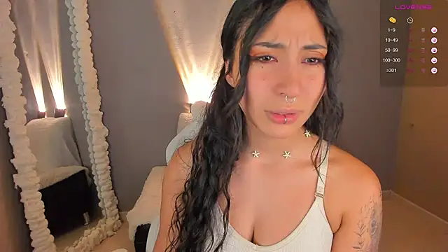 amber curly online show from December 2024 09:13:01 PM