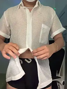 Snapshot of MinhTuanLive chatting on March 2025 05:45:02 AM MinhTuanLive online show from March 2025 05:45:02 AM