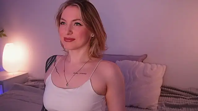 Snapshot of kris69kiss chatting on February 2026 01:04:01 PM kris69kiss online show from February 2026 01:04:01 PM