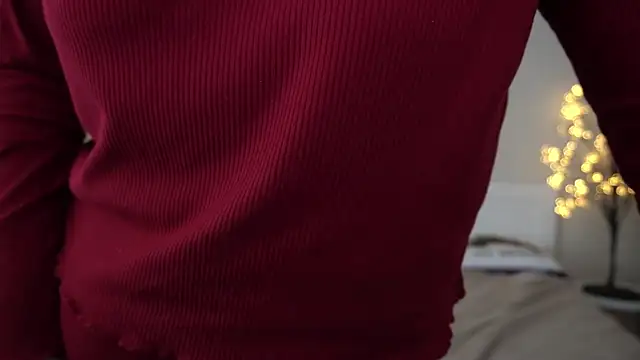 MagicPeachh  online show from January 2025 12:35:01 PM