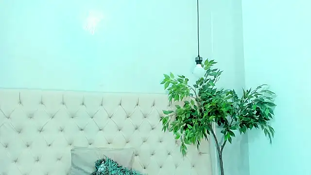 Victoria Coleman online show from January 2025 01:45:02 AM