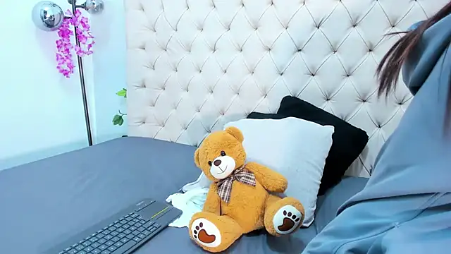 Victoria Coleman online show from January 2026 07:30:01 PM