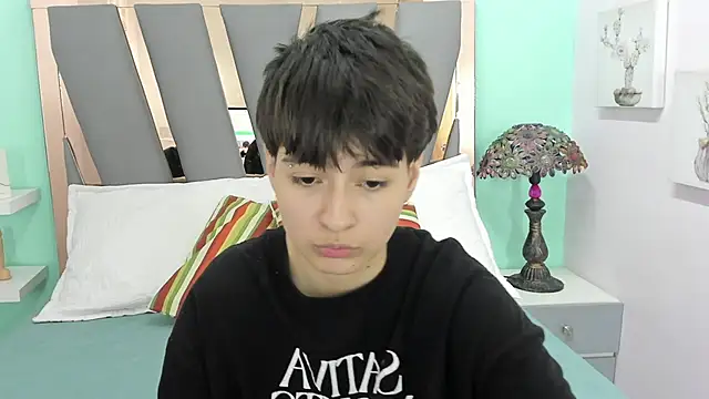 Snapshot of Bryce_Evans chatting on December 2025 03:17:01 PM Bryce Evans online show from December 2025 03:17:01 PM