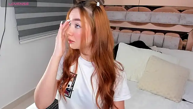 CamiiLovers online show from January 2025 01:29:01 AM