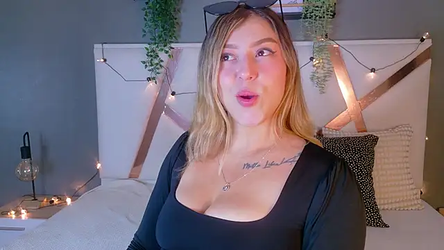 LilithSmith  online show from January 2026 11:37:02 AM