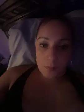 Snapshot of DeeLight124 chatting on September 2025 04:23:01 AM DeeLight124 online show from September 2025 04:23:01 AM