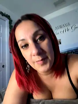 Snapshot of DeeLight124 chatting on October 2025 04:39:01 PM DeeLight124 online show from October 2025 04:39:01 PM