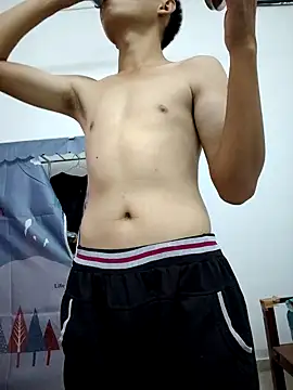 Snapshot of LiuQianXi5726 chatting on March 2025 09:09:02 AM LiuQianXi5726 online show from March 2025 09:09:02 AM