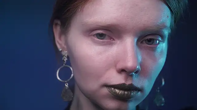 ginger hugs online show from October 2025 10:19:01 PM