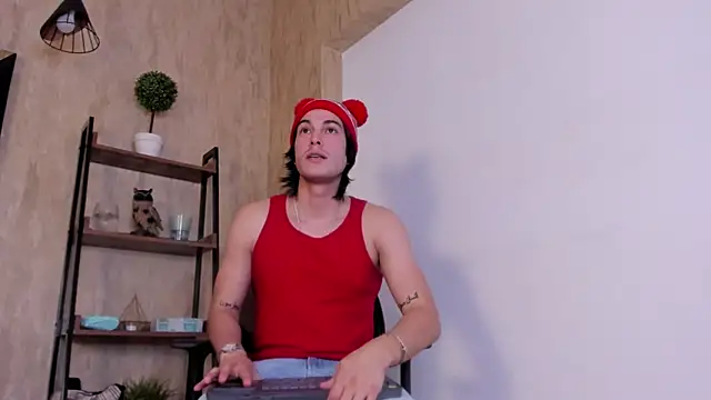 Karimferrer online show from November 2025 07:24:01 PM