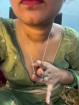 Spicy sari girl online show from August 2026 02:36:02 AM