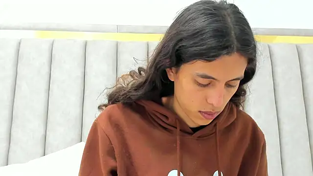 FreyaMoller online show from March 2026 06:44:02 PM