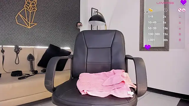 RACHEL EV online show from December 2024 05:13:01 PM