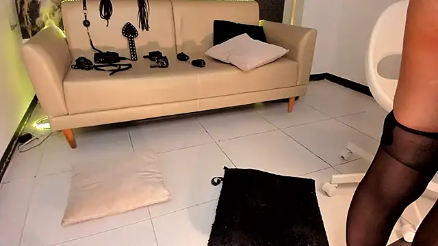 RACHEL EV online show from February 2025 07:59:01 AM