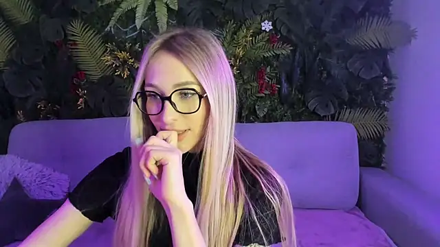 Snapshot of Horny_Blond chatting on January 2026 09:13:01 AM Horny Blond online show from January 2026 09:13:01 AM