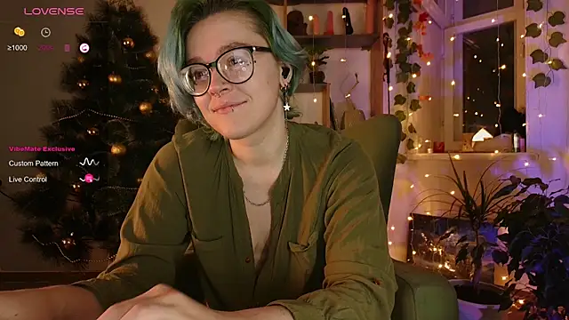 alisahug online show from December 2024 12:17:02 PM