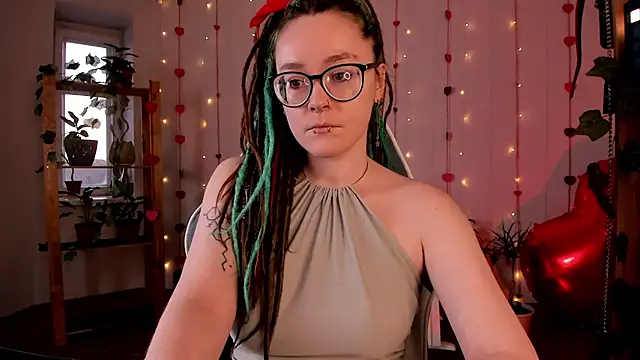 alisahug online show from February 2025 12:29:01 PM