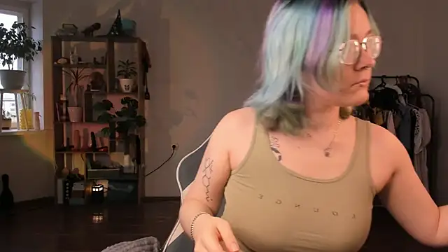 alisahug online show from September 2025 06:06:01 AM