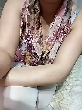 Snapshot of _Sahra_ chatting on February 2025 07:42:02 PM Sahra online show from February 2025 07:42:02 PM