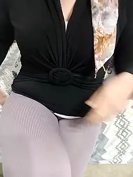 Snapshot of _Sahra_ chatting on November 2025 05:59:01 PM Sahra online show from November 2025 05:59:01 PM