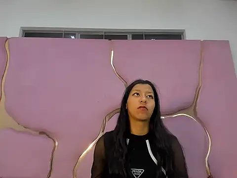 VaneLin18 online show from September 2025 08:12:02 PM