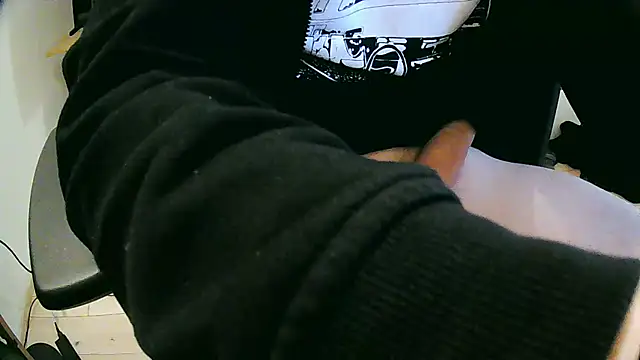 Snapshot of skinnyandthick chatting on March 2025 07:10:01 AM skinnyandthick online show from March 2025 07:10:01 AM