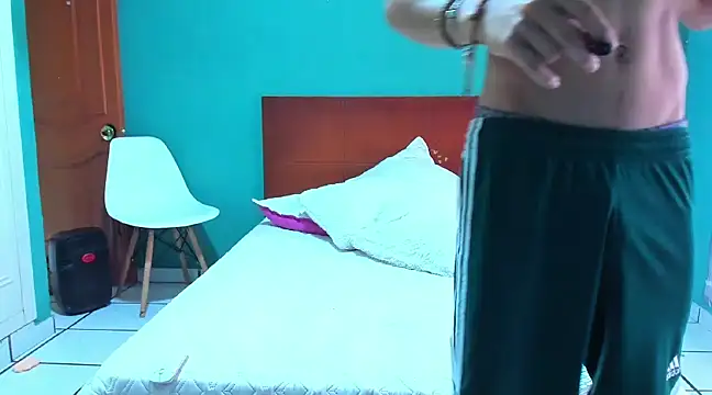 Snapshot of Chandler_ken chatting on March 2025 08:27:02 PM Chandler ken online show from March 2025 08:27:02 PM