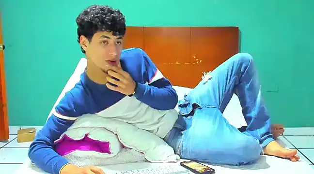 Snapshot of Chandler_ken chatting on March 2025 05:14:02 AM Chandler ken online show from March 2025 05:14:02 AM