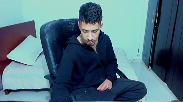 Snapshot of Chandler_ken chatting on February 2026 02:53:01 AM Chandler ken online show from February 2026 02:53:01 AM