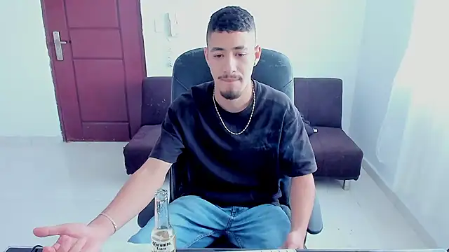 Snapshot of Chandler_ken chatting on February 2026 10:28:01 PM Chandler ken online show from February 2026 10:28:01 PM