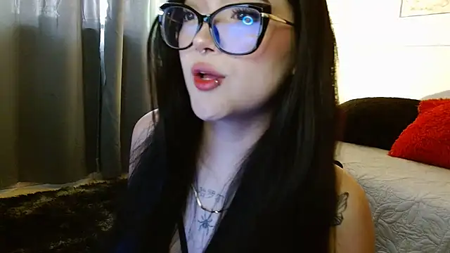 Snapshot of Susana_hank2 chatting on January 2025 07:59:02 PM Susana hank2 online show from January 2025 07:59:02 PM