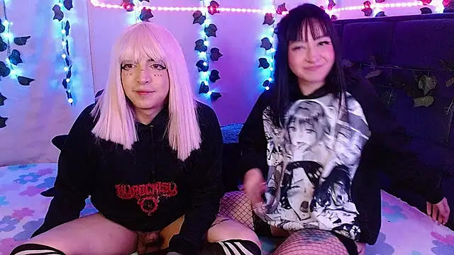 Snapshot of the_lesbian_game chatting on January 2025 03:55:02 AM the lesbian game online show from January 2025 03:55:02 AM