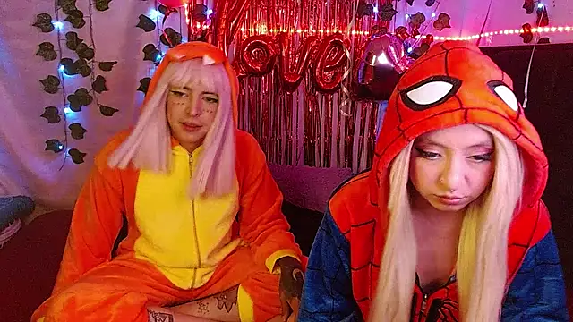 Snapshot of the_lesbian_game chatting on February 2025 03:30:01 AM the lesbian game online show from February 2025 03:30:01 AM