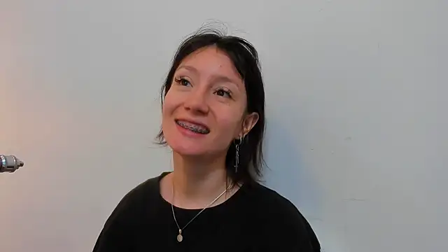 Snapshot of lizzy_davis_1 chatting on November 2025 04:04:01 AM lizzy davis 1 online show from November 2025 04:04:01 AM