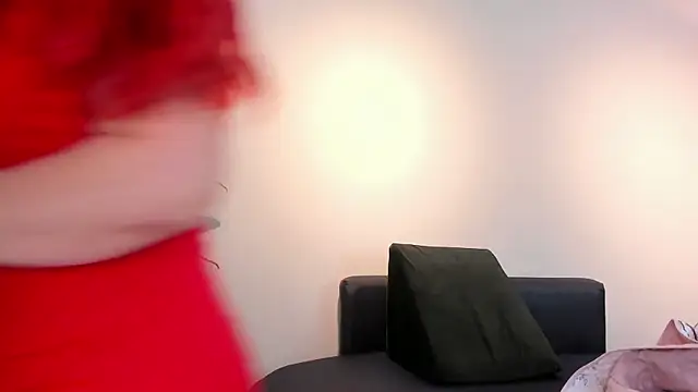 HannaBrave online show from December 2025 07:10:01 PM