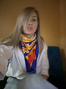 Snapshot of Crazy-Rosa chatting on February 2025 05:52:02 PM Crazy-Rosa online show from February 2025 05:52:02 PM