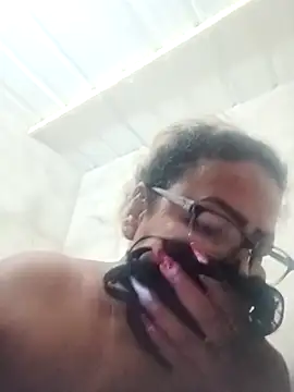 Snapshot of Afroditabichota chatting on November 2025 12:20:02 AM Afroditabichota online show from November 2025 12:20:02 AM