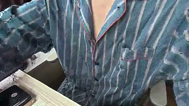 YunheLEE online show from December 2025 08:01:02 AM