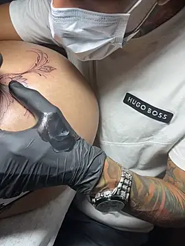 Snapshot of LinayAndValenMVP chatting on February 2025 07:27:01 PM LinayAndValenMVP online show from February 2025 07:27:01 PM