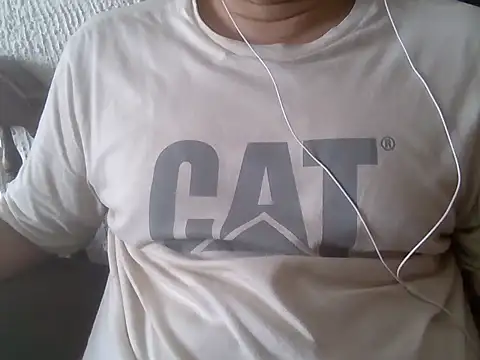 Snapshot of lover_camer chatting on January 2025 10:38:01 PM lover camer online show from January 2025 10:38:01 PM