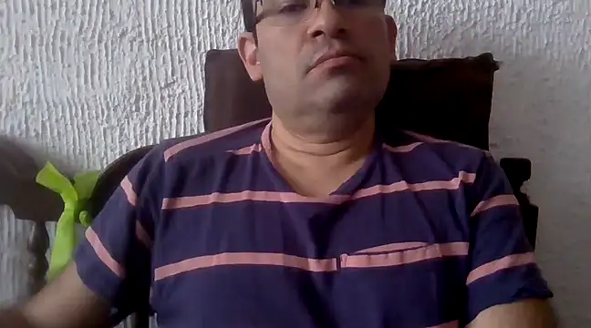 Snapshot of lover_camer chatting on February 2025 03:20:02 PM lover camer online show from February 2025 03:20:02 PM