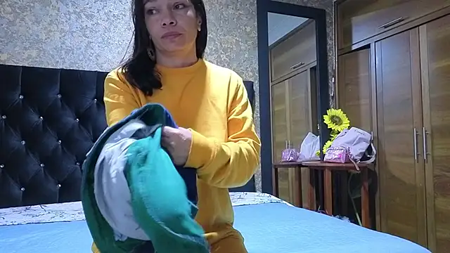 emma xuee online show from October 2025 10:15:02 AM