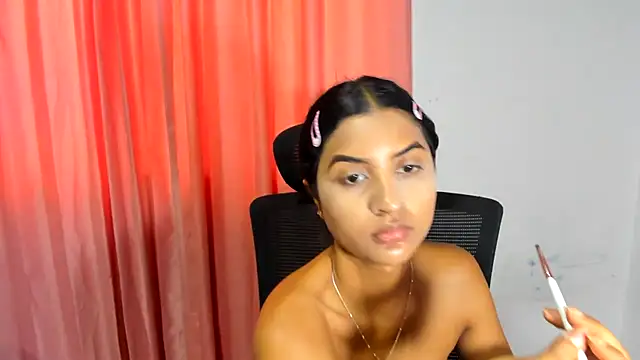 Snapshot of FalakRese chatting on November 2025 07:12:01 PM FalakRese online show from November 2025 07:12:01 PM