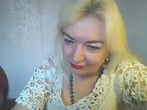 Snapshot of Meri798 chatting on December 2024 01:23:02 PM Meri798 online show from December 2024 01:23:02 PM