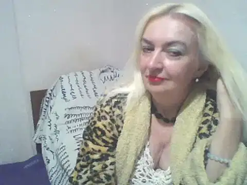 Snapshot of Meri798 chatting on September 2025 07:52:01 PM Meri798 online show from September 2025 07:52:01 PM