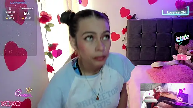 sweetlittlelisa online show from February 2026 08:40:01 PM